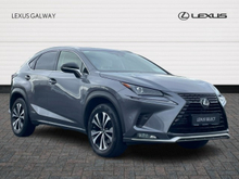 Lexus NX 300 h Dynamic Fwd 4dr Auto // Heated Mirrors // Power Folding Mirrors // Apple Carplay // Android Auto // Dual Zone Climate Control
