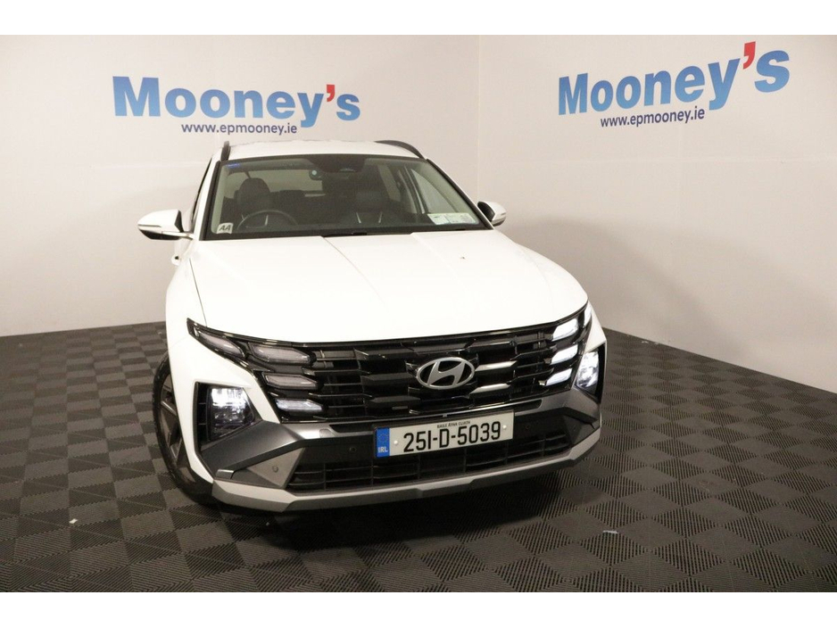 Hyundai Tucson Executive Ex Demo 1.6l Diesel SUV - 4.9% APR Finance Rate - No Deposit - PCP & HP Available — thumbnail 2