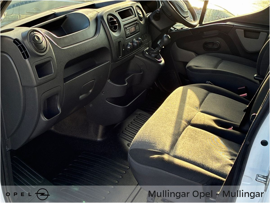 2018 Renault Master 2.3L Diesel For Sale Images