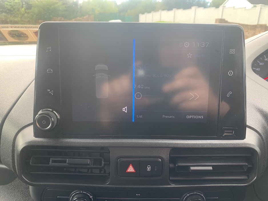 2020 Peugeot Partner 1.6L Diesel For Sale Images