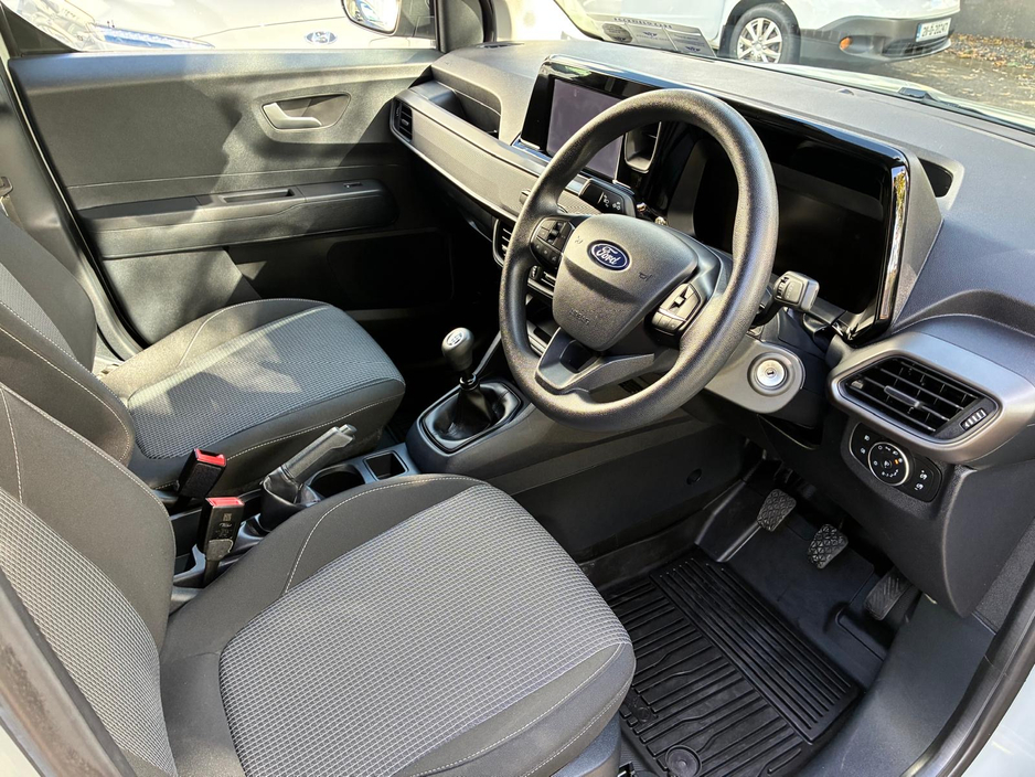 2025 Ford Courier 1.5L Diesel For Sale Images