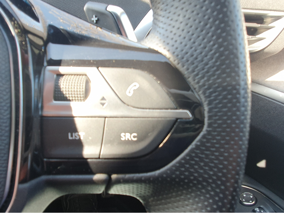 2022 Peugeot 3008 1.6L Petrol Plug-in Hybrid For Sale Images