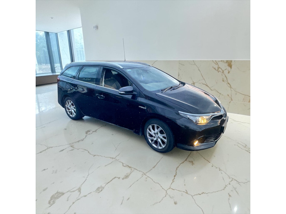 2018 Toyota Auris For Sale Images