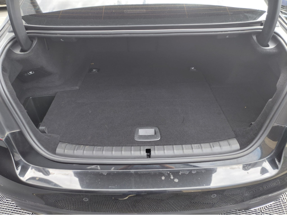 BMW 5 Series BMW 530e, M-Sport individual model plug in hybrid, auto, fully loaded with spec, 20"alloys — thumbnail 5