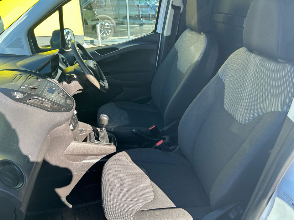 2023 Ford Transit Courier 1.5L Diesel For Sale Images