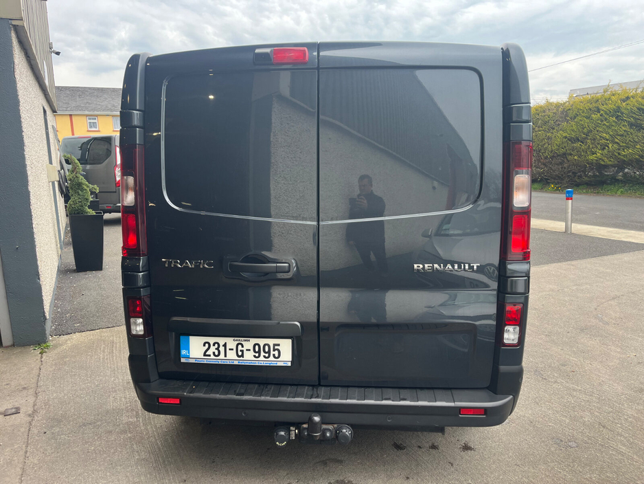 2023 Renault Trafic 2L Diesel For Sale Images