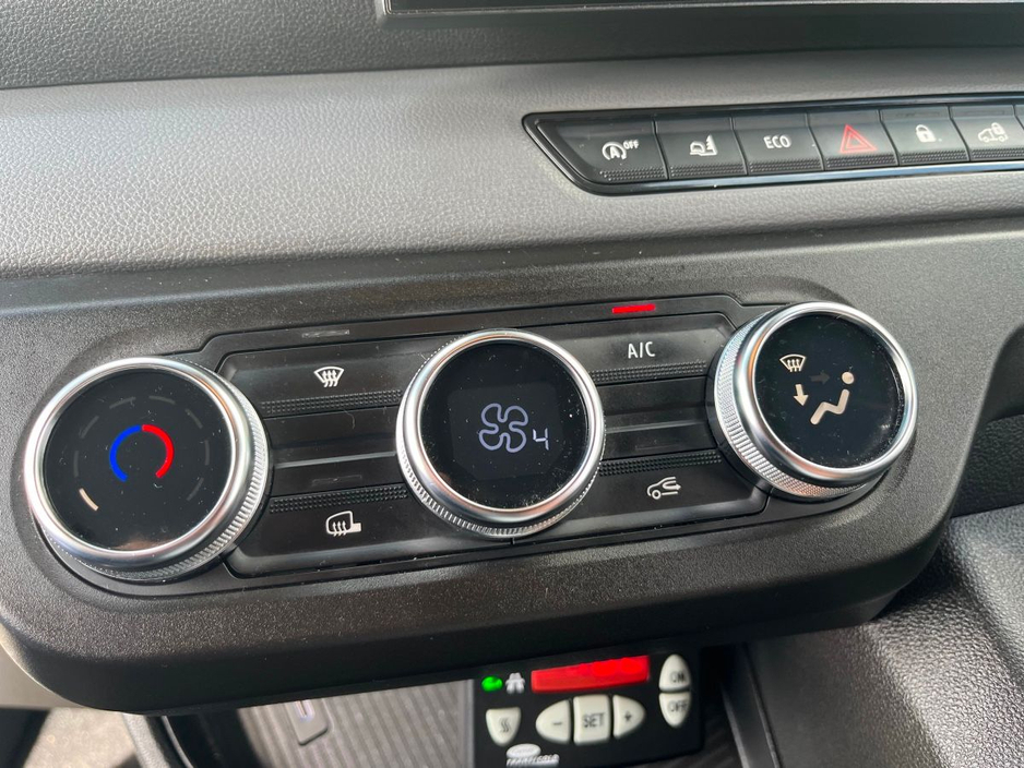 2025 Renault Master 2L Diesel For Sale Images
