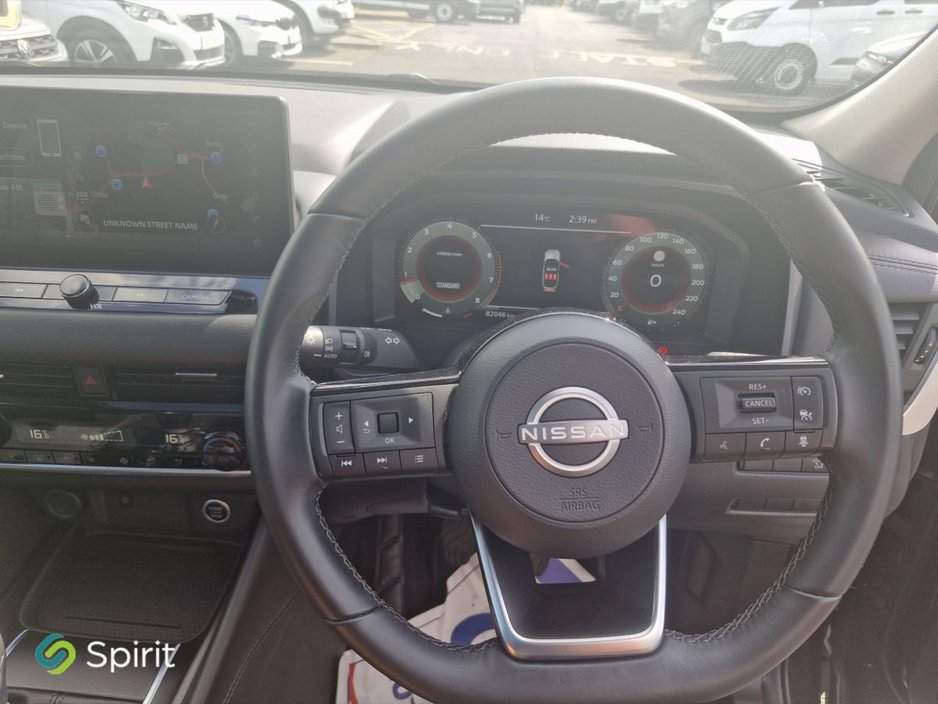 Nissan Qashqai 1.3 MILD HYBRID SV PREMIUM — thumbnail 16