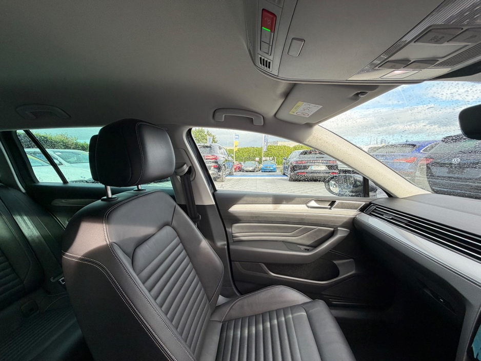 2022 Volkswagen Passat 1.4L Hybrid For Sale Images