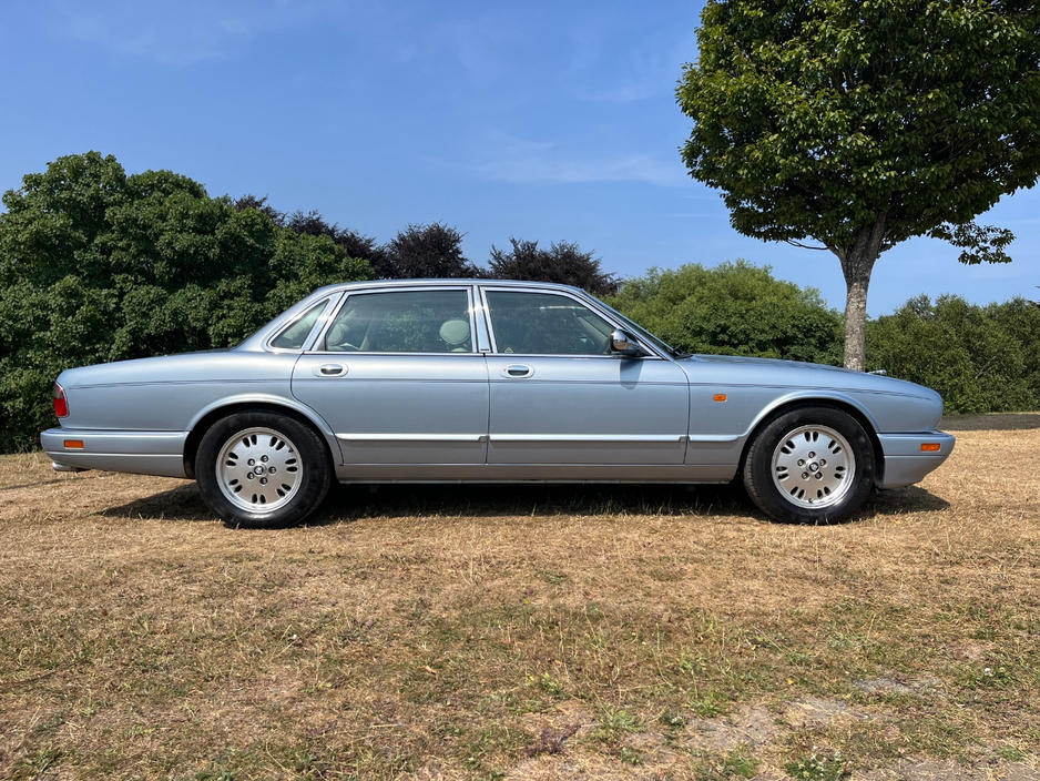 1996 Jaguar Sovereign 4.1L Petrol For Sale Images