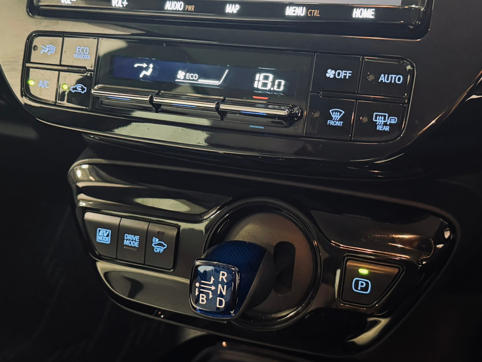 2019 Toyota Prius 1.8L Petrol Hybrid For Sale Images