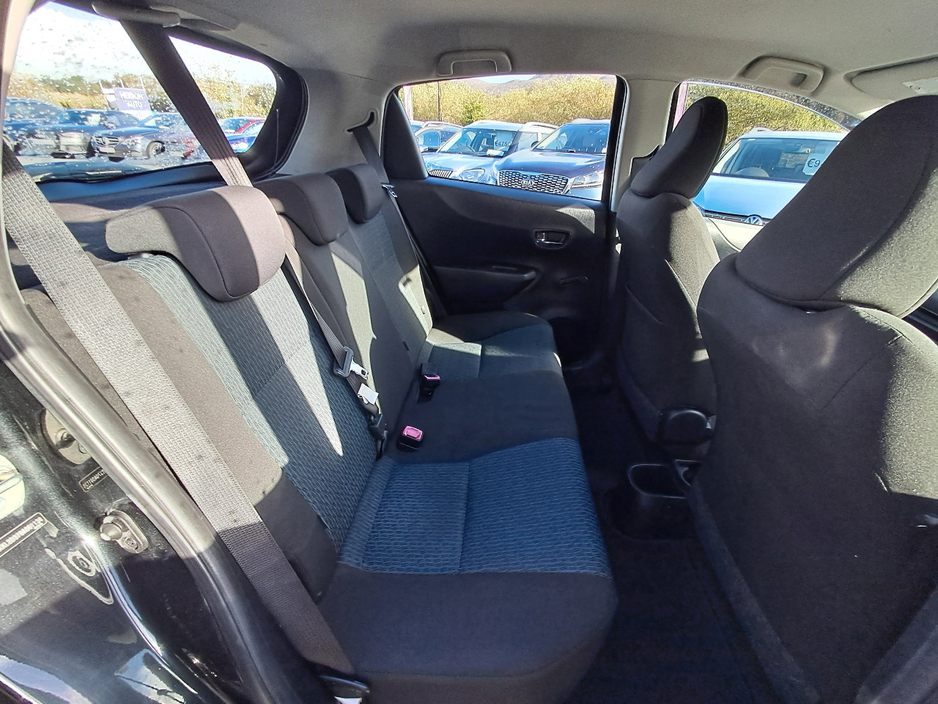 2011 Toyota Yaris 1L Petrol For Sale Images