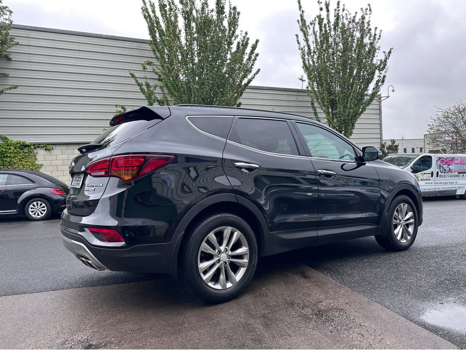 2017 Hyundai Santa Fe 2.2L Diesel For Sale Images