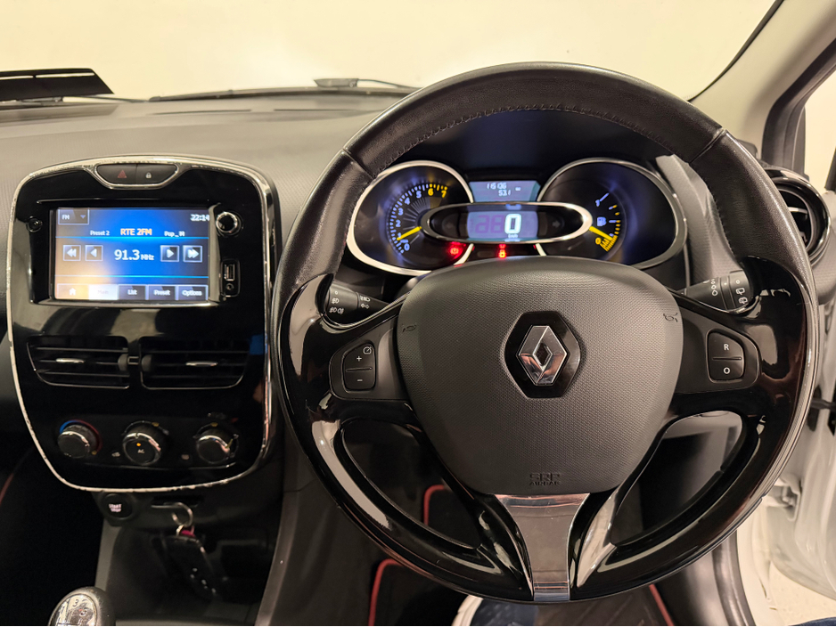 2015 Renault Clio 1.1L Petrol For Sale Images