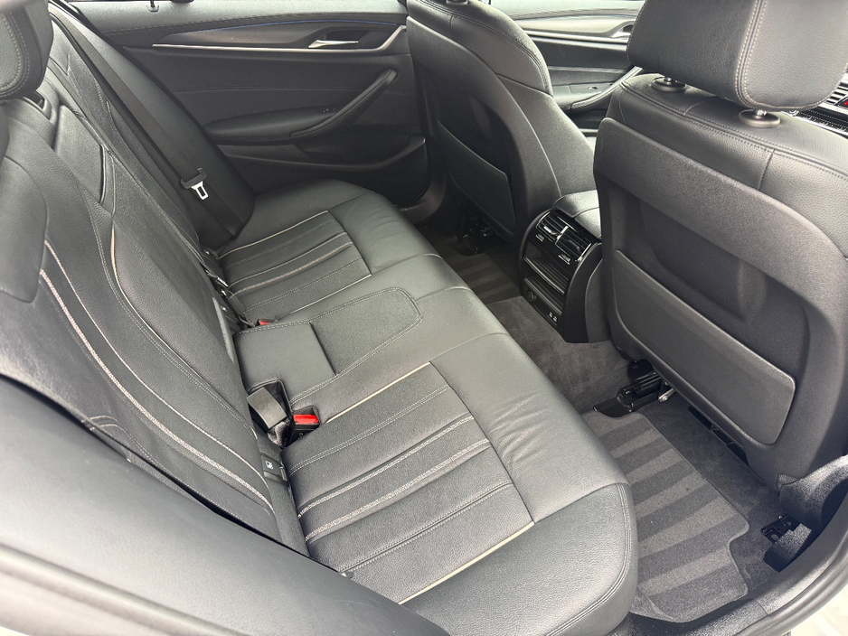 2022 BMW 5 Series 2L Petrol Plug-in Hybrid For Sale Images