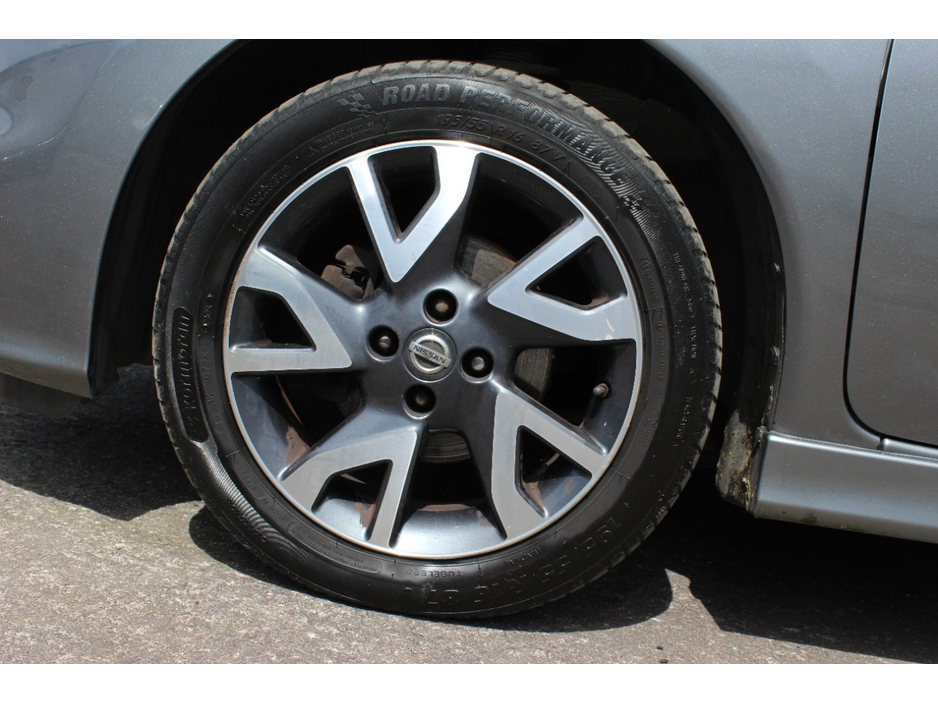 Nissan Note 1.5 DCI TEKNA 5DR — thumbnail 3