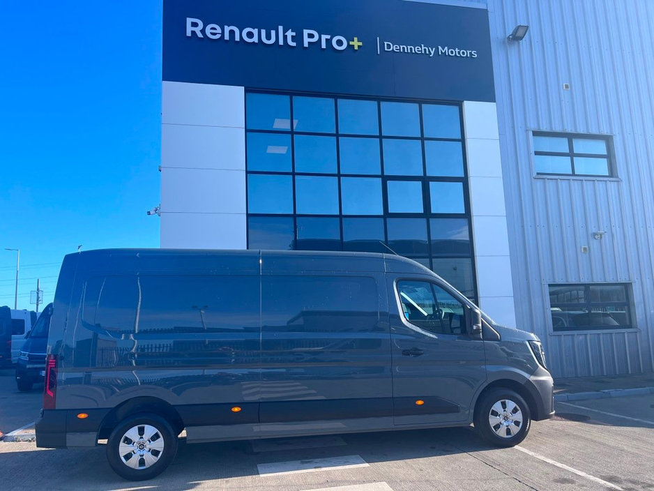 2026 Renault Master 2L Diesel For Sale Images