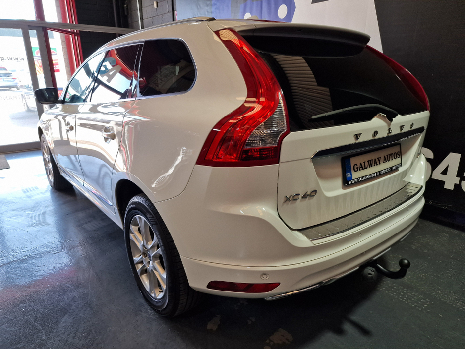 2015 Volvo XC60 2.0L Diesel For Sale Images