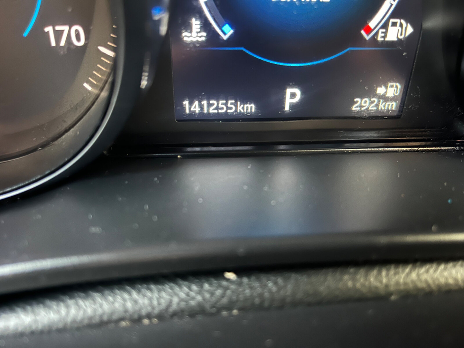 Jaguar XE 2.0 D Prestige Manual 180PS — thumbnail 20