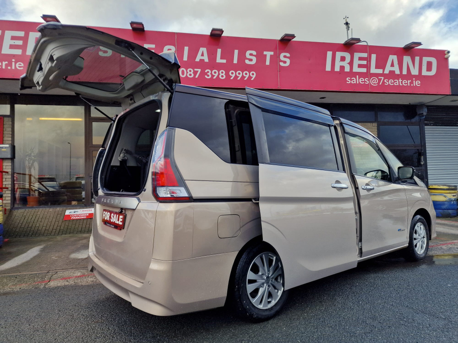 2017 Nissan Serena 2L Petrol Hybrid For Sale Images