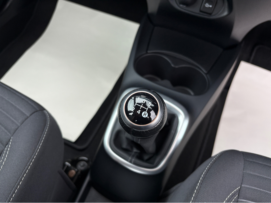 2017 Toyota Yaris 1L Petrol For Sale Images