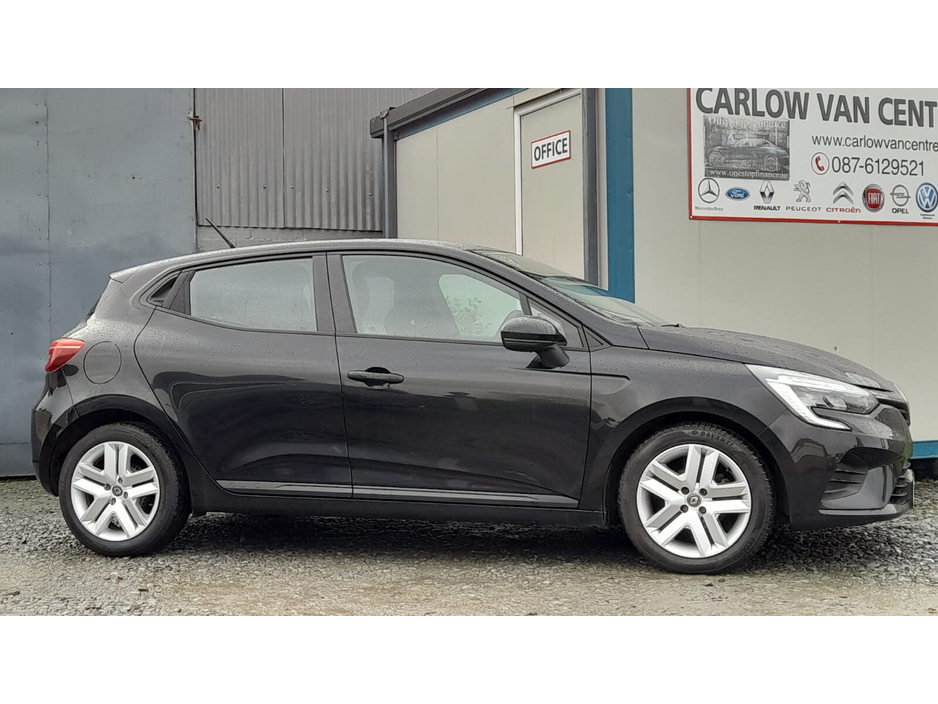 2022 Renault Clio 1L Petrol For Sale Images