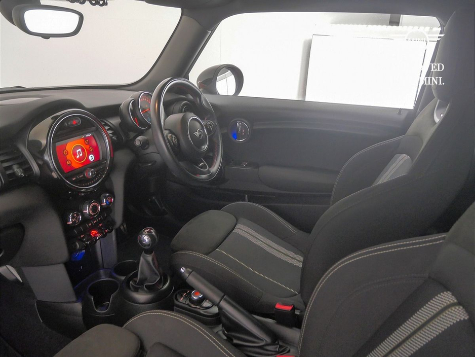 2019 MINI Hatch 1.5L Petrol For Sale Images