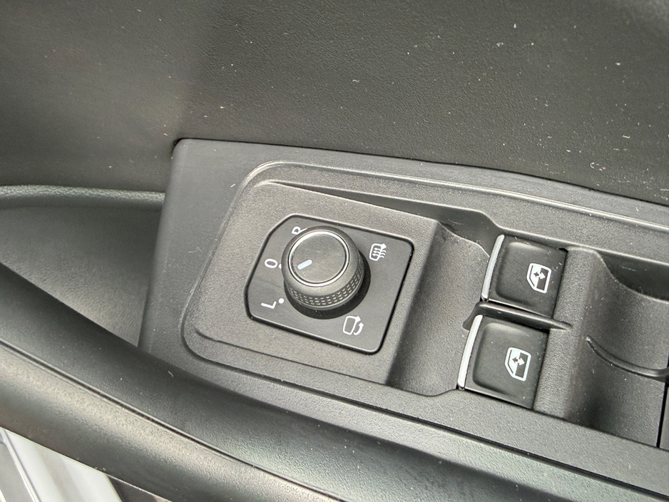 2021 Volkswagen T-Roc 2L Diesel For Sale Images