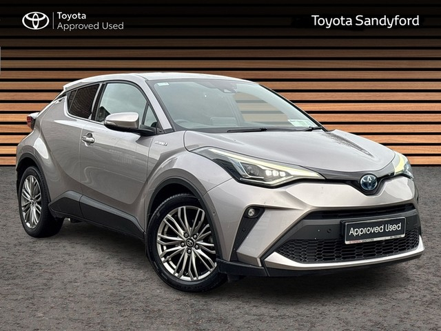 2022 TOYOTA C-HR HYBRID SOL TOP SPEC // HEATED LEATHER SEATS // SAT-NAV // REAR CAMERA // BLUETOOTH // CRUISE CONTROL // FULL WARRANTY