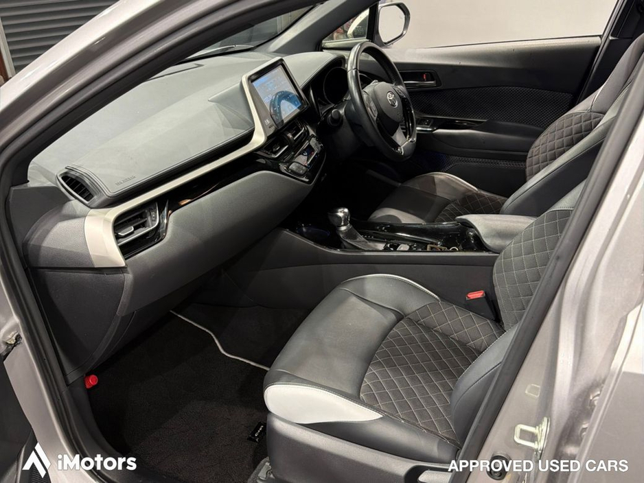 Toyota C-HR G HYBRID AUTOMATIC — thumbnail 12