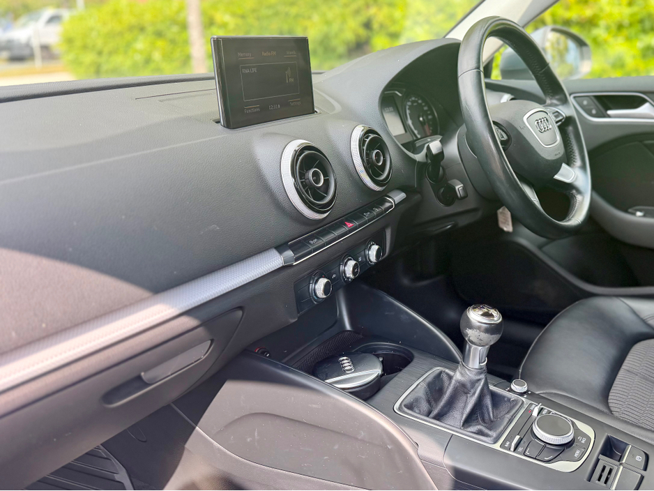 Audi A3 SPORTBACK 1.6 TDI!! ONLY 57K MLS!! — thumbnail 19