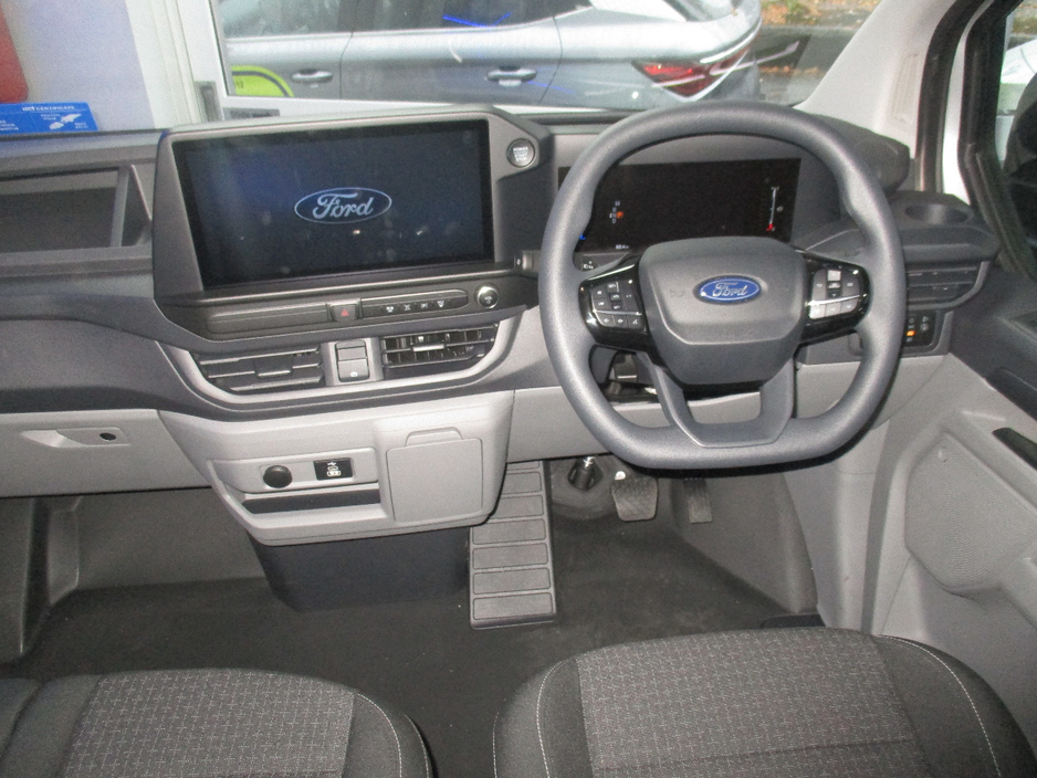 2026 Ford Transit Custom 2.5L Petrol Plug-in Hybrid For Sale Images