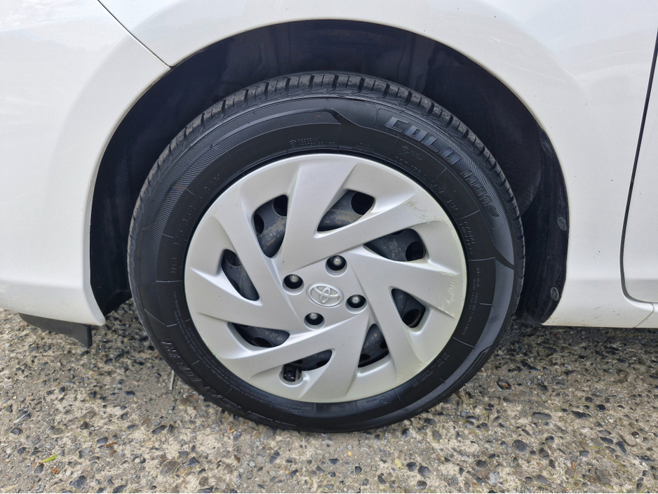 2017 Toyota Aqua 1.5L Petrol Hybrid For Sale Images