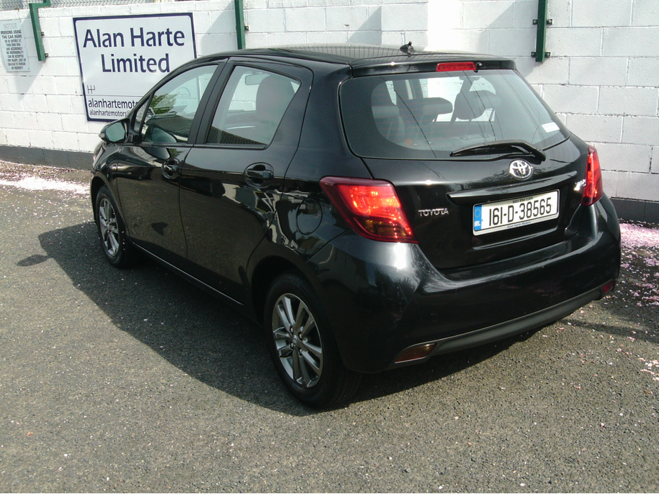 2016 Toyota Yaris 1L Petrol For Sale Images