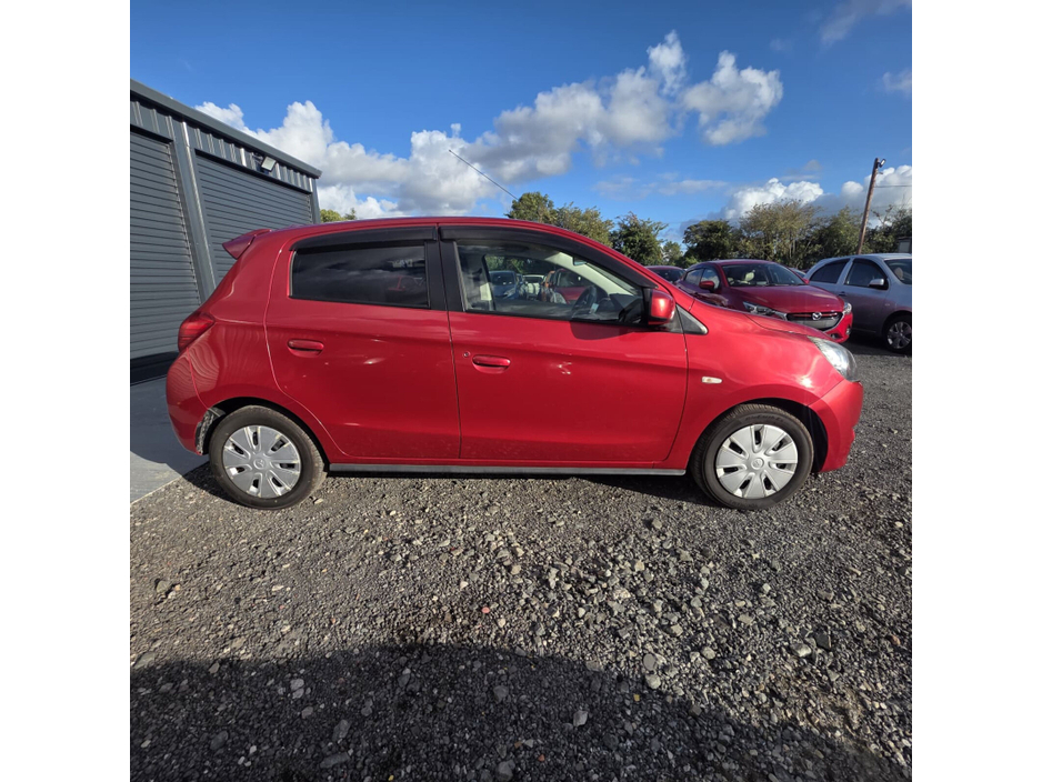 Mitsubishi Mirage — thumbnail 9