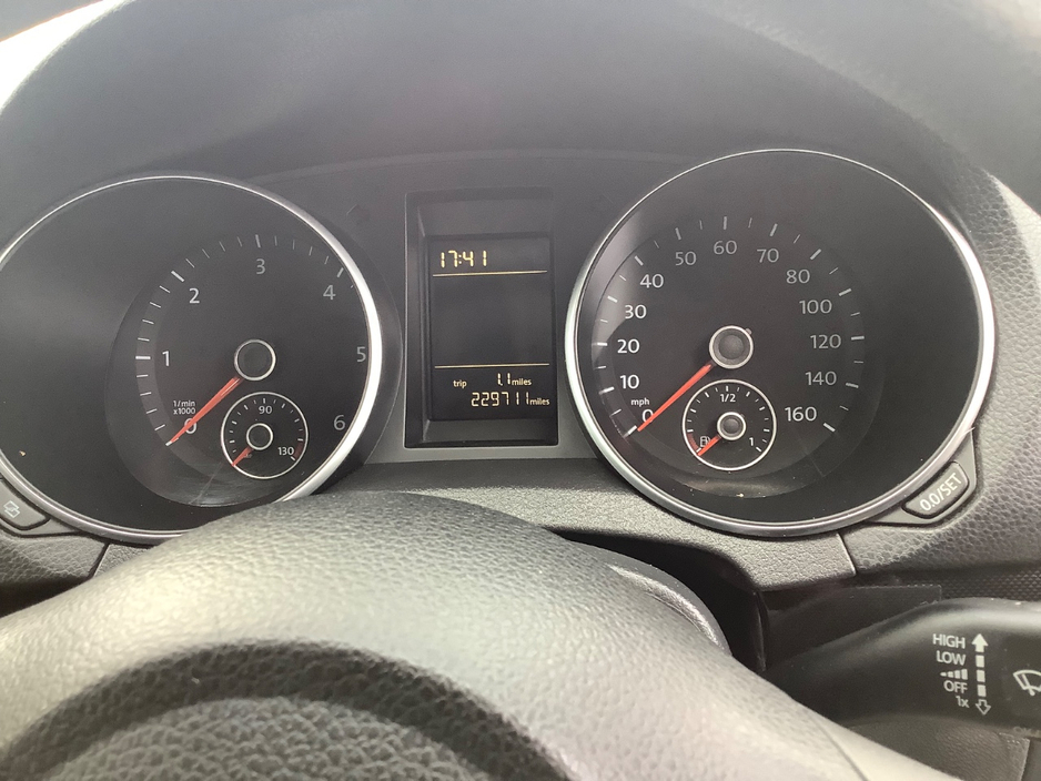 2010 Volkswagen Golf 1.6L Diesel For Sale Images