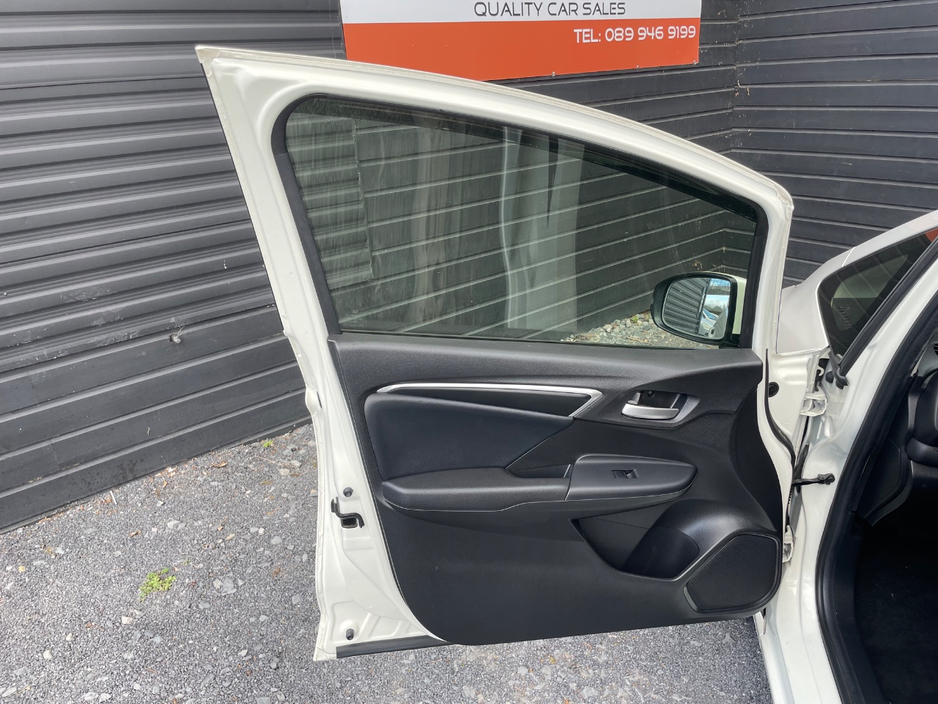 Honda Fit 1.5 HYBRID AUTO — thumbnail 14