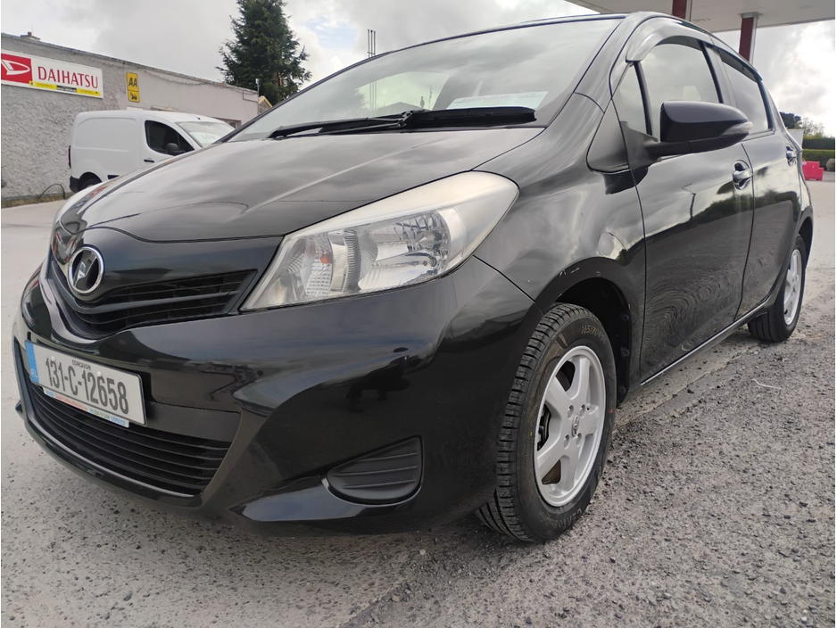 2013 Toyota Vitz 1.3L Petrol For Sale Images