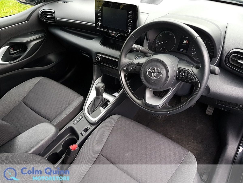 Used Toyota Yaris LUNA 1.5 HYBRID AUTO HATCHBACK (2023 (231))