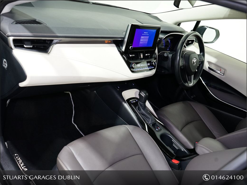 Toyota Corolla Hybrid SOL Saloon 4DR Auto*Night Sky Black Metallic with Light grey Partial leather*18" Bi-Tone Grey Alloys* — thumbnail 9