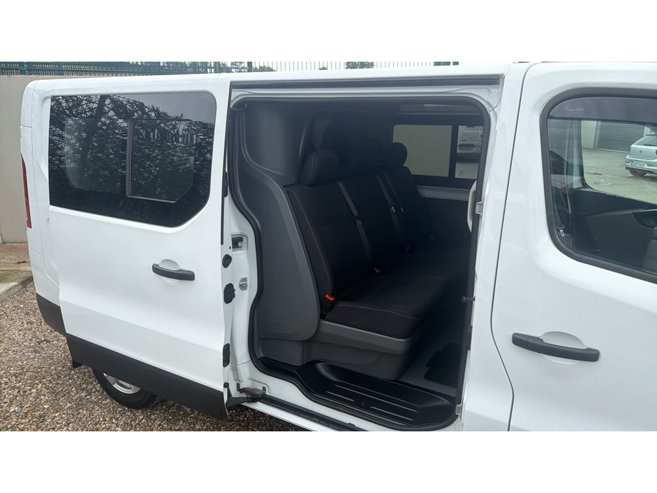 2017 Renault Trafic 1.6L Diesel For Sale Images