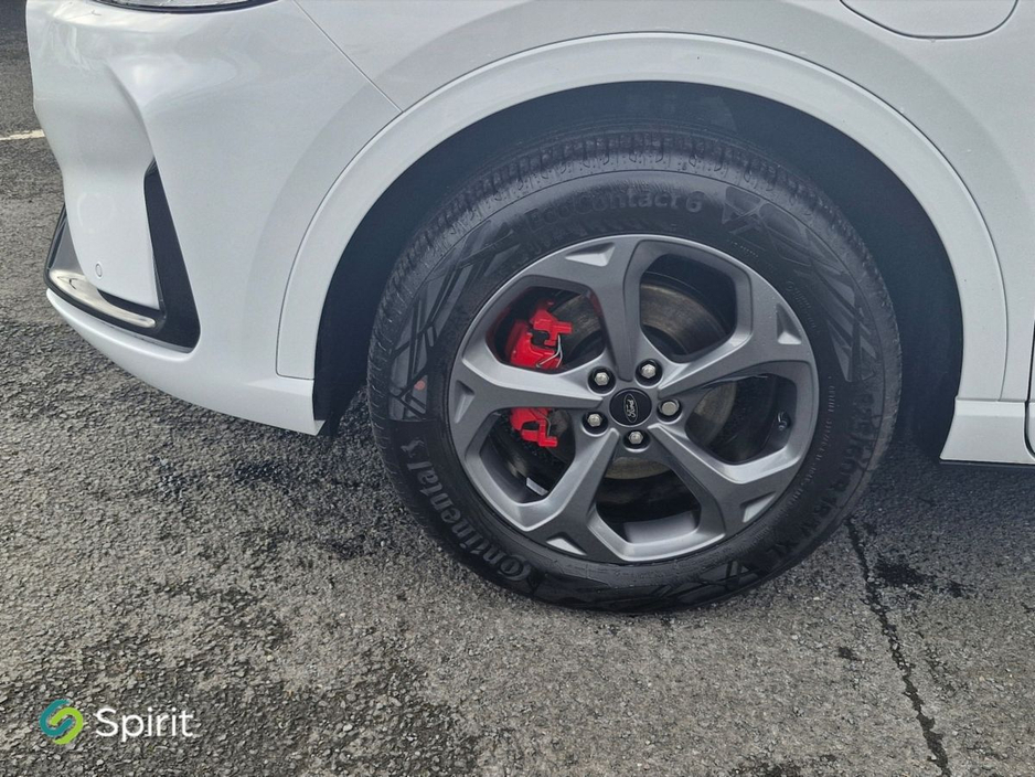 Ford Kuga 2.5 Duratec 243PS PHEV ST-Line Auto — thumbnail 9