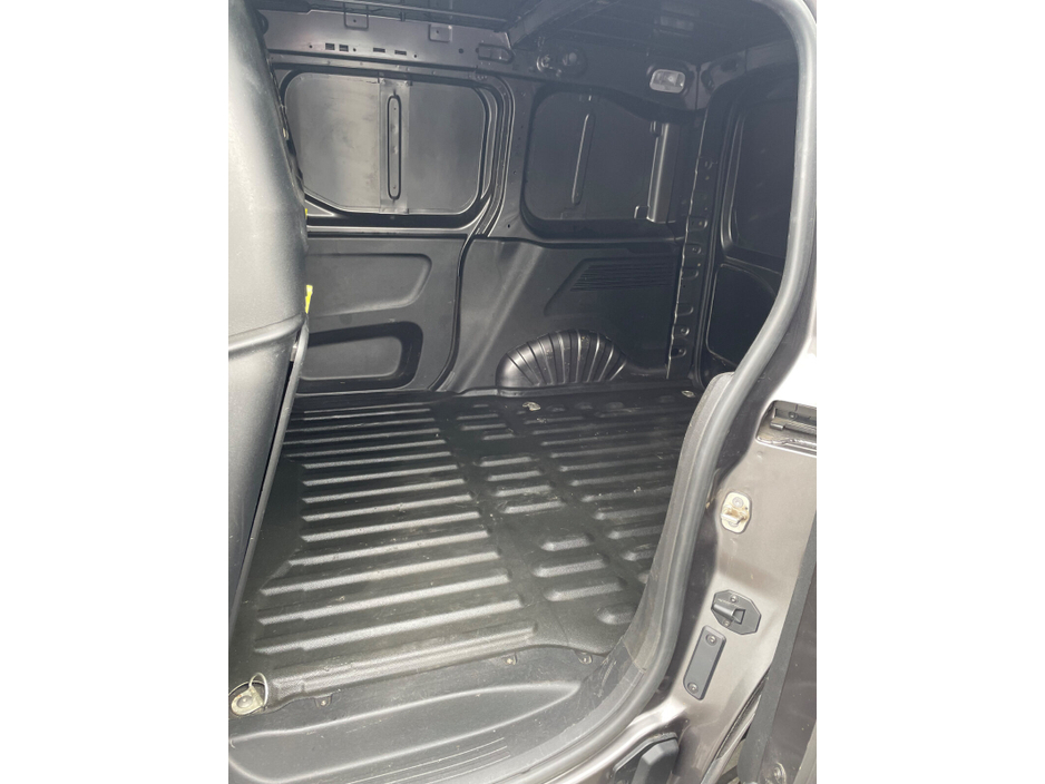2022 Peugeot Partner 1.5L Diesel For Sale Images