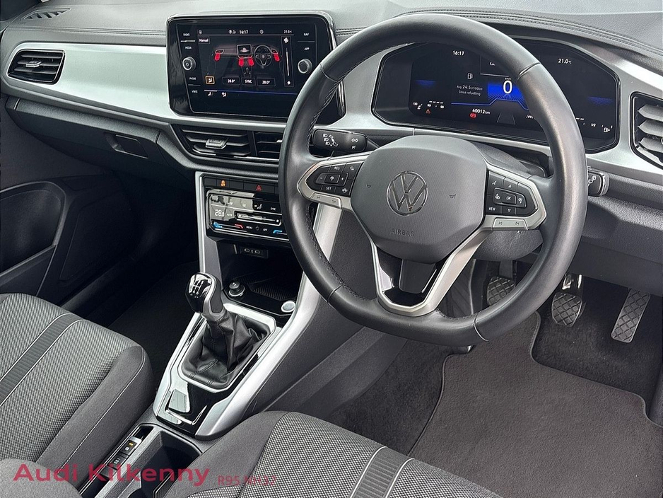 Volkswagen T-Roc SPECIAL EDITION 75 2.0 TDI 116 BHP 5DR *1 OWNER - PRISTINE CAR - IN STOCK & READY FOR COLLECTION* — thumbnail 12