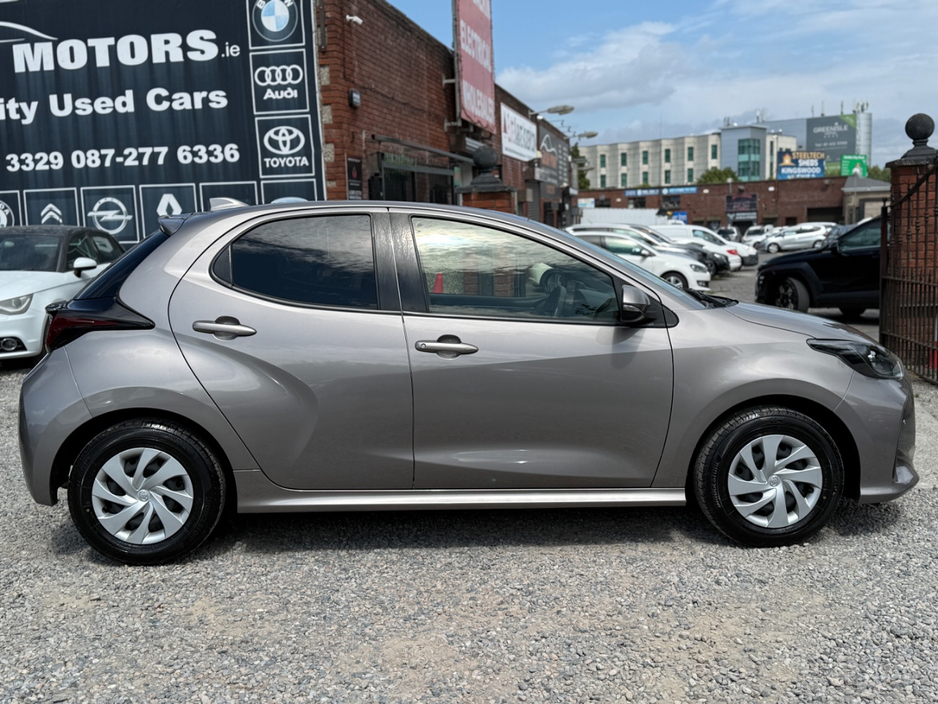 2021 Toyota Yaris 1.5L Petrol Hybrid For Sale Images