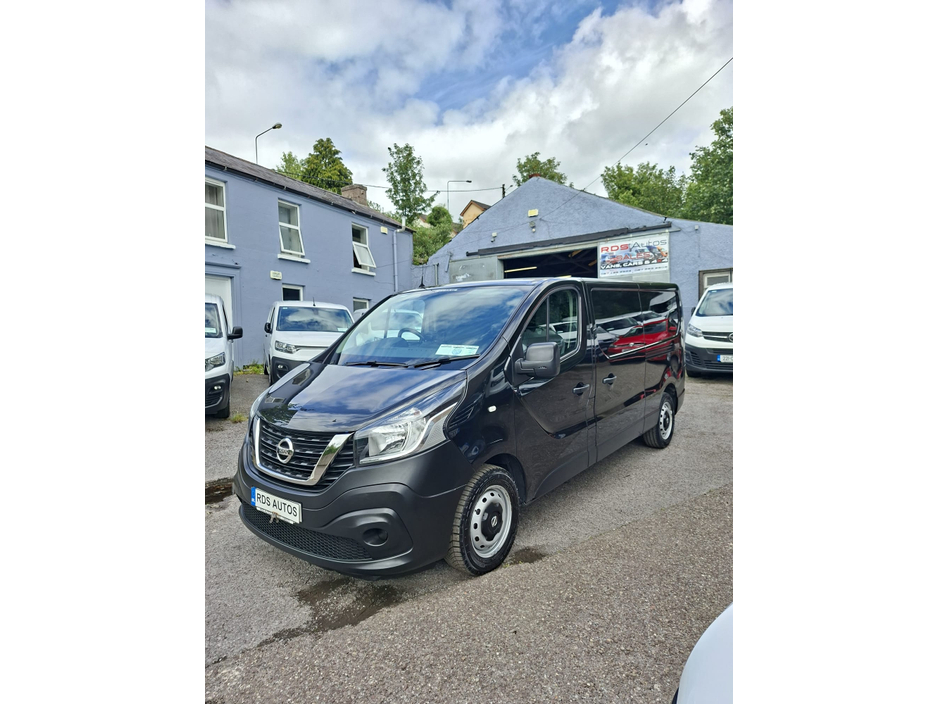 2021 Nissan NV300 2L Diesel For Sale Images