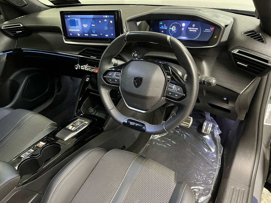 Peugeot 2008 GT EV 54kWh 156BHP - Reversing Camera - Climate Control - Cruise Control - Keyless Start - Apple CarPlay/Android Auto — thumbnail 9