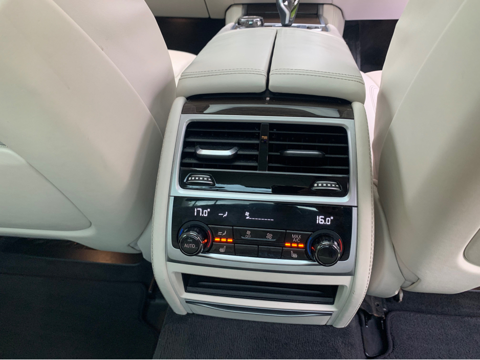 2019 BMW 7 Series 3L Diesel For Sale Images