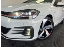 2017 Volkswagen Golf 2.0L Petrol For Sale Images