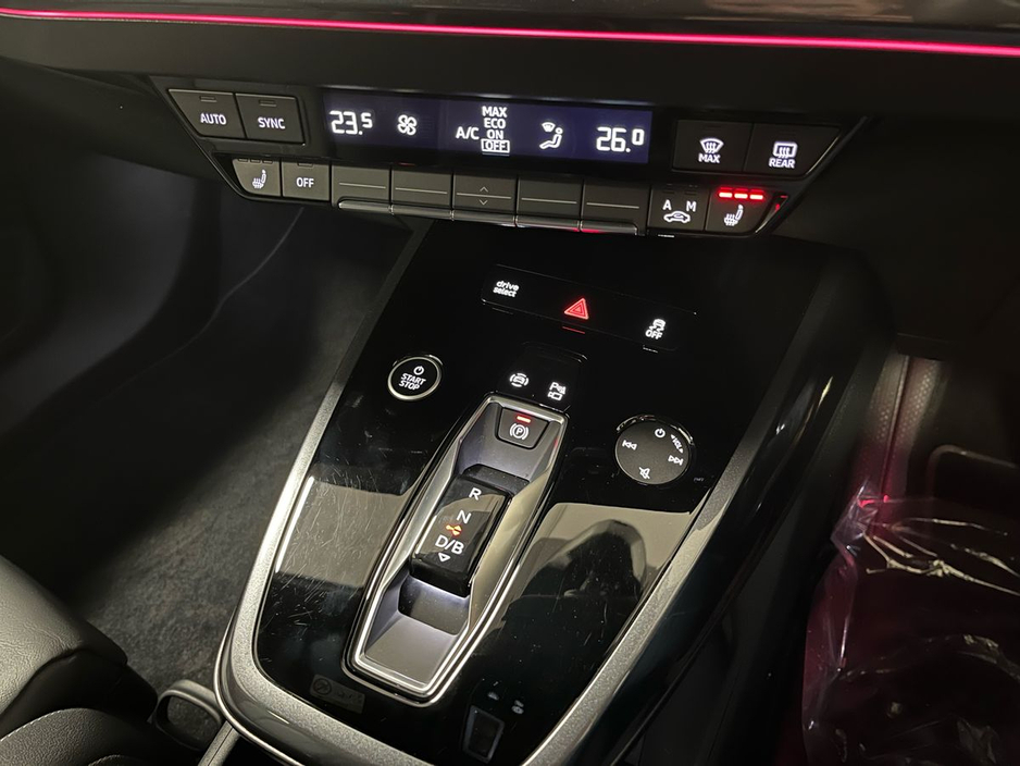 Audi Q4 e-tron S-Line 45 82kWh 286BHP - Reversing Camera - Sat Nav - Climate Control - Heated Seats - Cruise Control - Keyless Start - Apple CarPlay/Android Auto — thumbnail 4